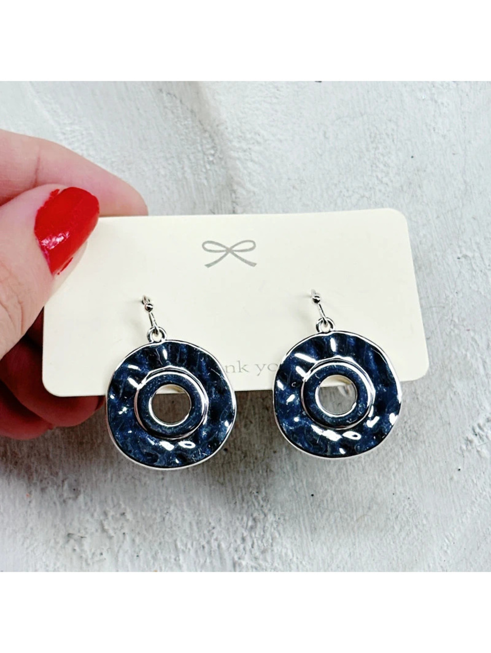 2523mc. Silvertone Hammered Earrings
